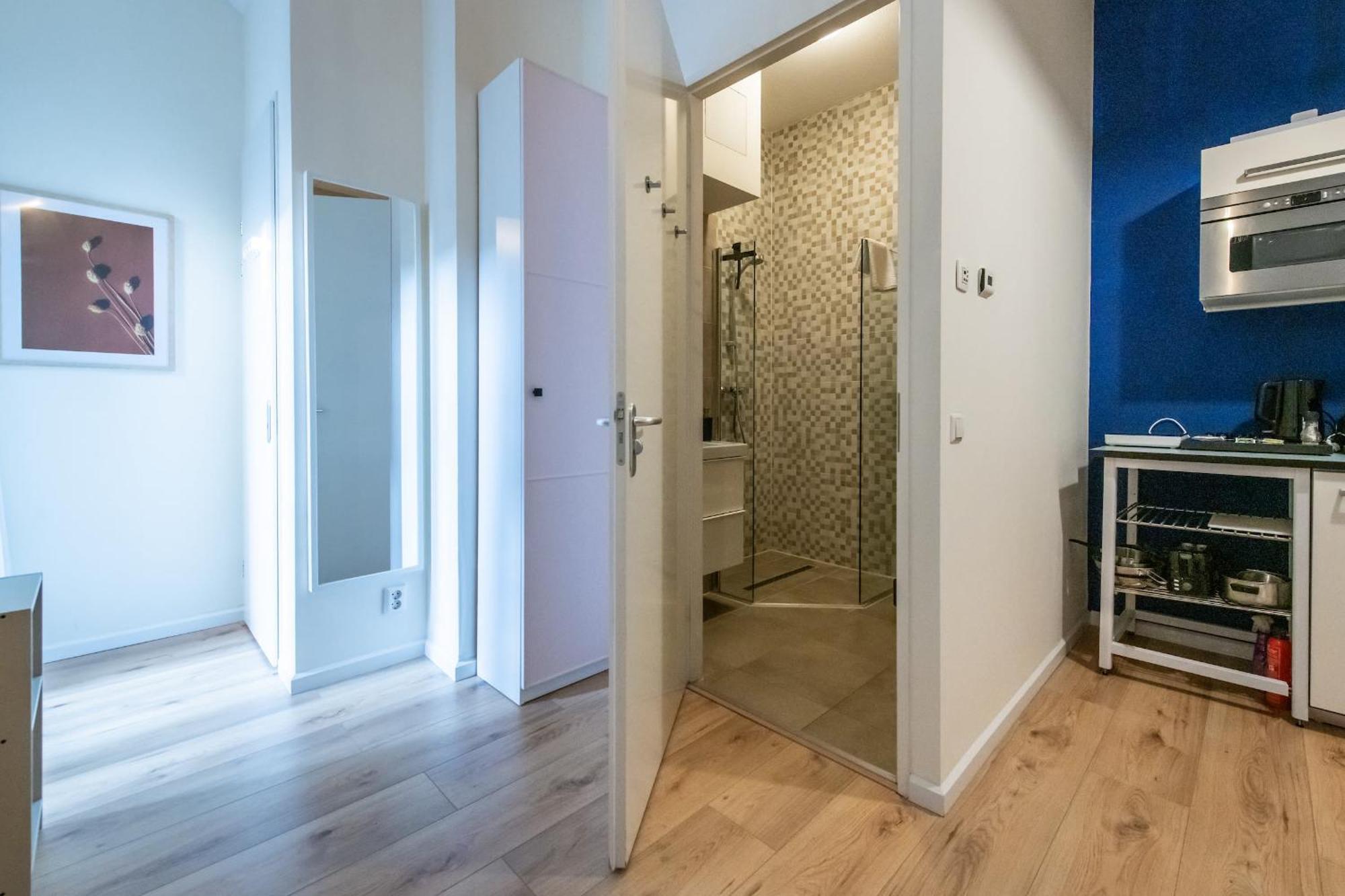 Apartment North With Patio For 2 *